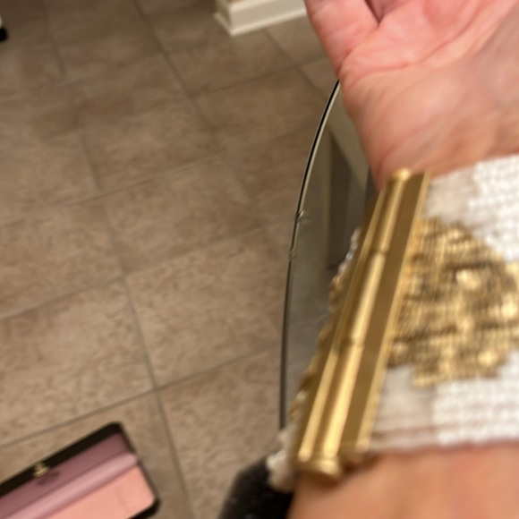 JUICY COUTURE multi strand bracelet made with tiny pearls.gold clasp - Picture 4 of 8